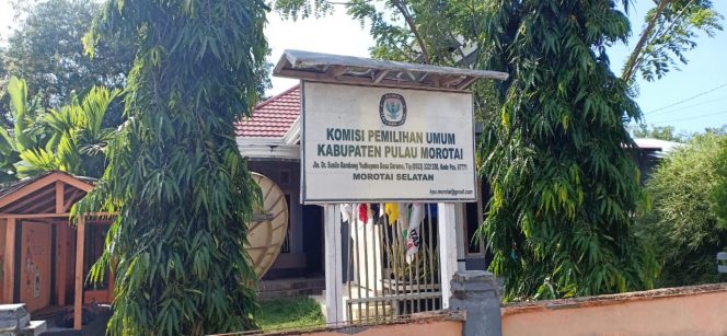 
 Kantor KPU Morotai || Foto: Faisal Kharie