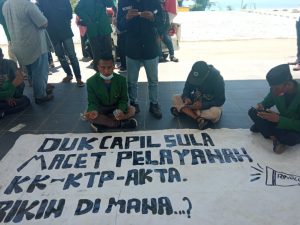 Mahasiswa Protes Kebijakan Bupati Sula, Minta Setiap Keputusan Berpihak ke Masyarakat