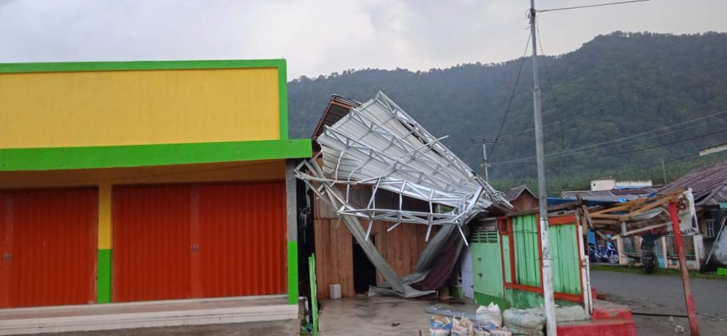 7 Rumah Warga Rusak Akibat Puting Beliung di Halmahera Selatan