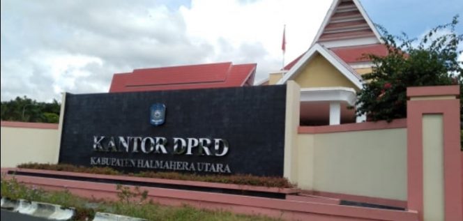 
 Kantor DPRD Halmahera Utara || Foto: Jov