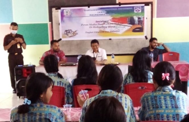 
 AWPI Halmahera Utara, ketika melakukan sosialisasi ke siswa-siswi SMA Negeri 6 di Halut || Foto: Jovi
