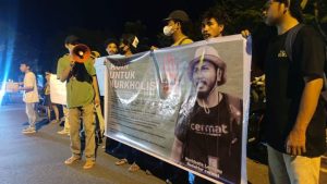 Puluhan Jurnalis di Maluku Utara Gelar Aksi Solidaritas untuk Nurkholis